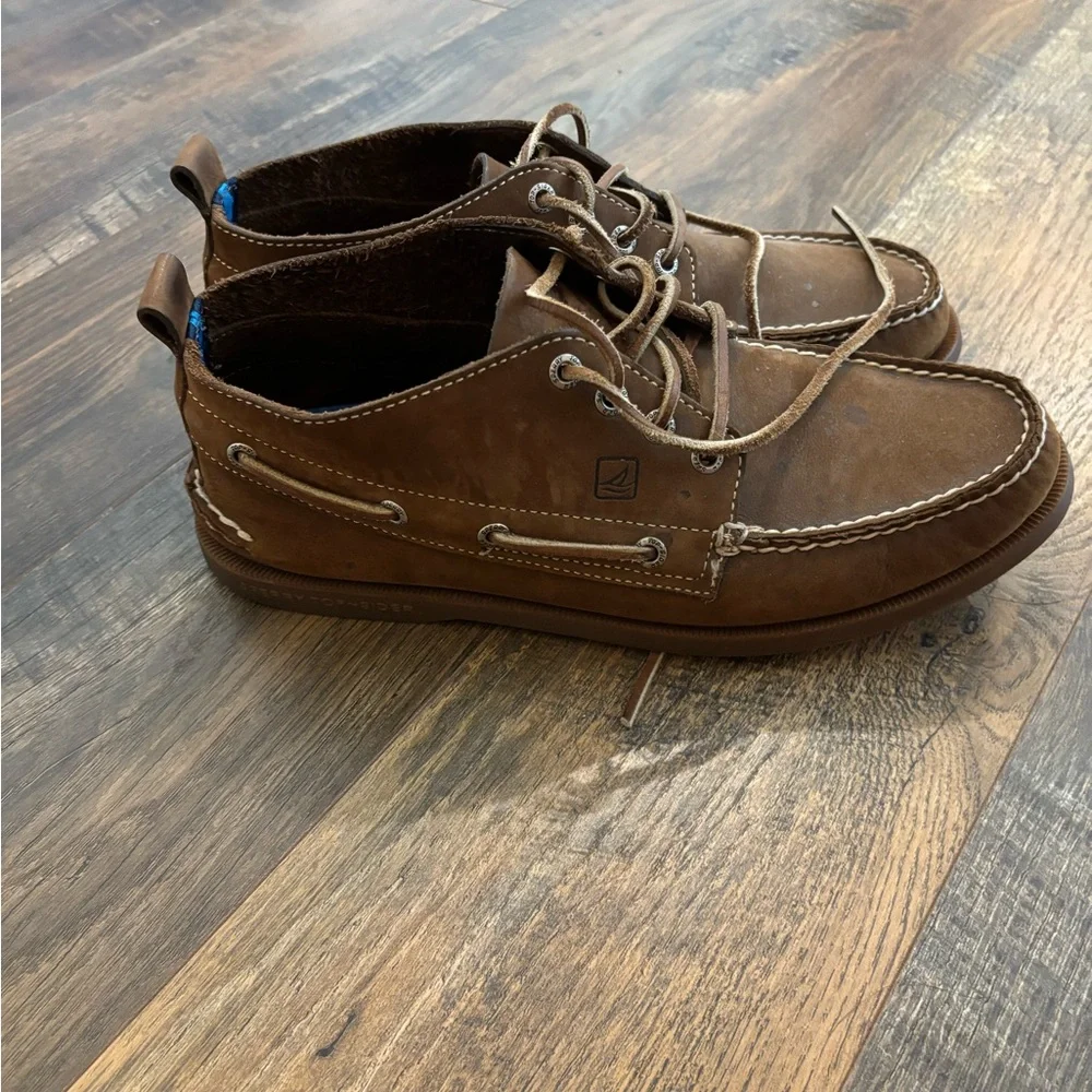 Sperry Brown Classic Boat Shoes with Moccasin Stitching - Picture 2 of 5